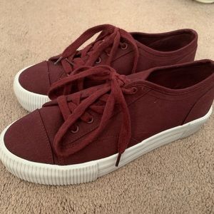 Platform Sneakers 💋♥️